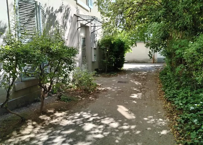 Chaleureux Meuble 3 Etoiles 40M2